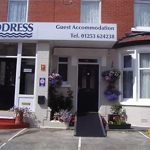 3* Pensión The Address