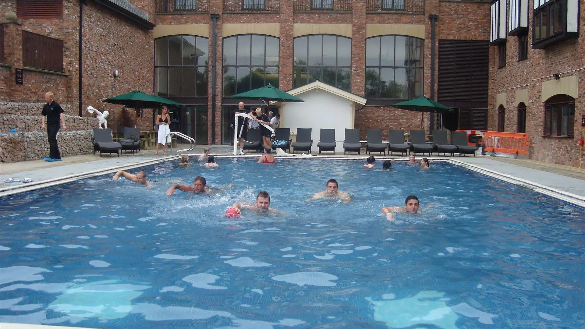 Village Hotel Blackpool 4*,